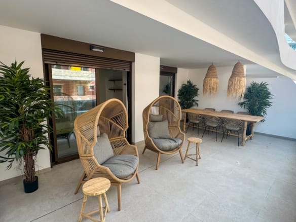 2 Bedroom Property in Orihuela Costa