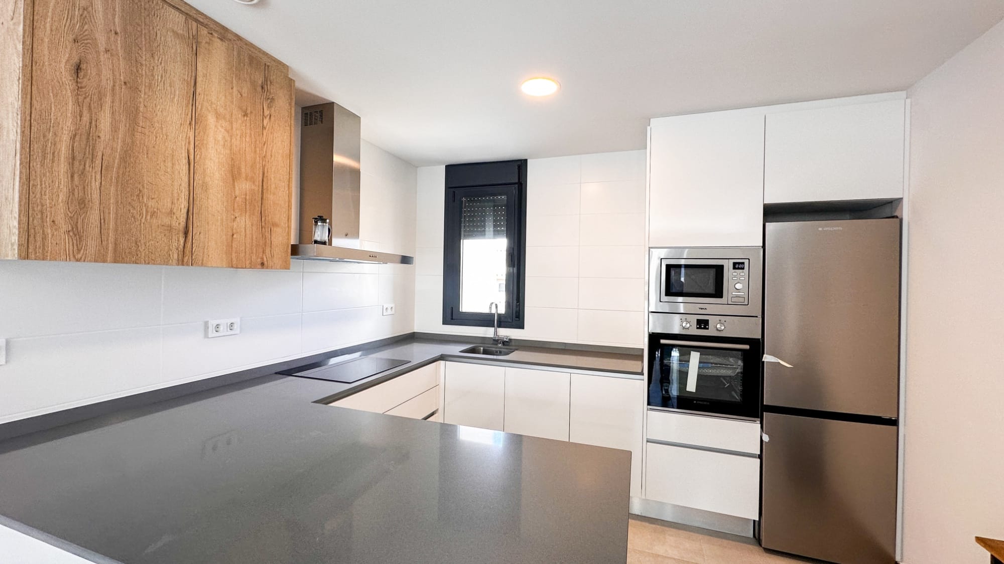 2 Bedroom Property in Orihuela Costa