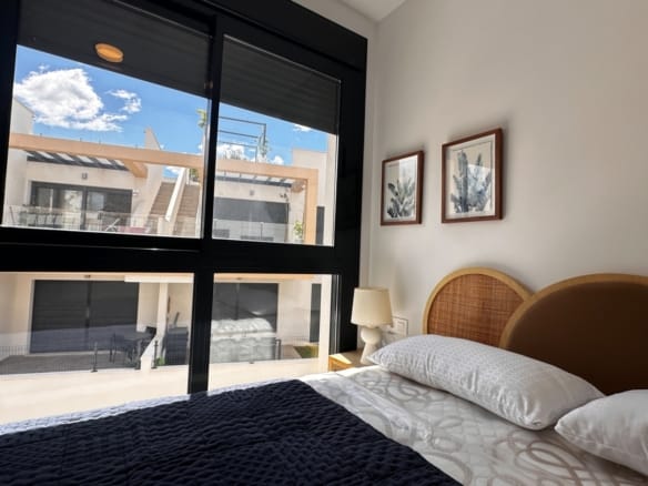 2 Bedroom Property in Orihuela Costa