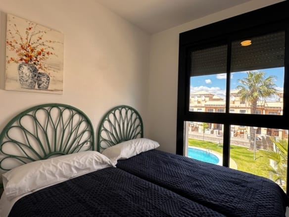2 Bedroom Property in Orihuela Costa