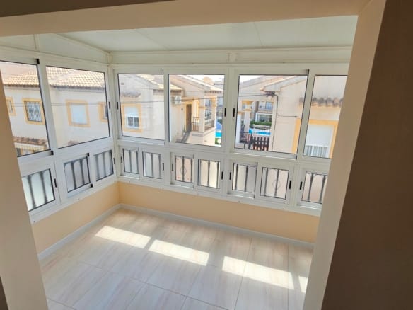 2 Bedroom Property in Orihuela Costa