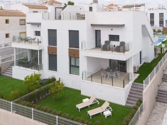 2 Bedroom Property in Vistabella Golf