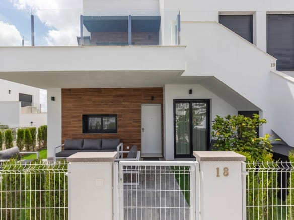 2 Bedroom Property in Vistabella Golf