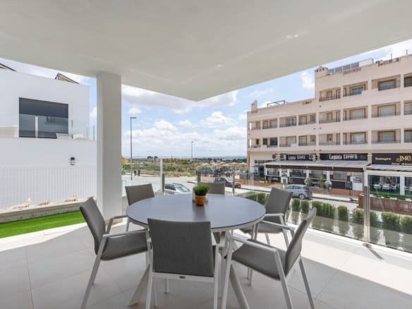 2 Bedroom Property in Vistabella Golf