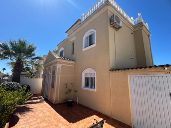3 Bedroom Property in Torrevieja