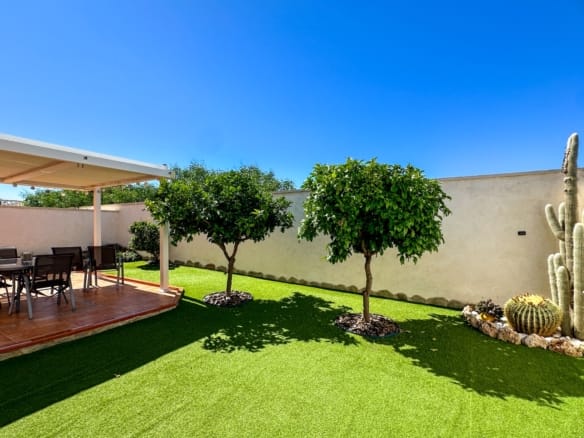 3 Bedroom Property in Torrevieja