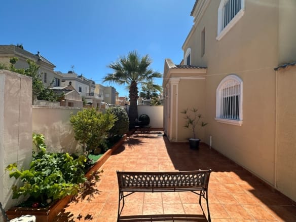 3 Bedroom Property in Torrevieja