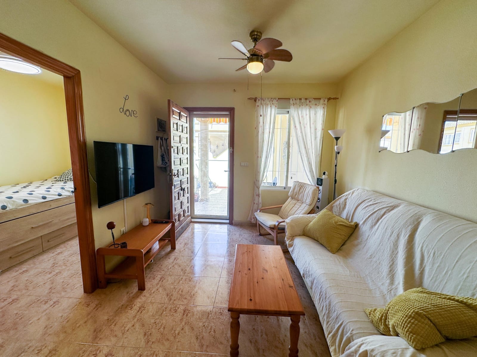 2 Bedroom Property in Orihuela Costa