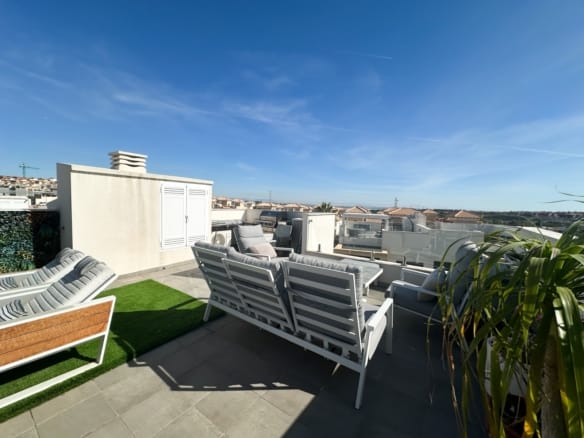 2 Bedroom Property in Orihuela Costa