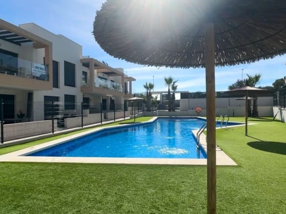 2 Bedroom Property in Orihuela Costa