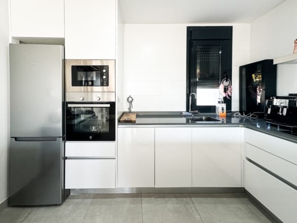 2 Bedroom Property in Orihuela Costa