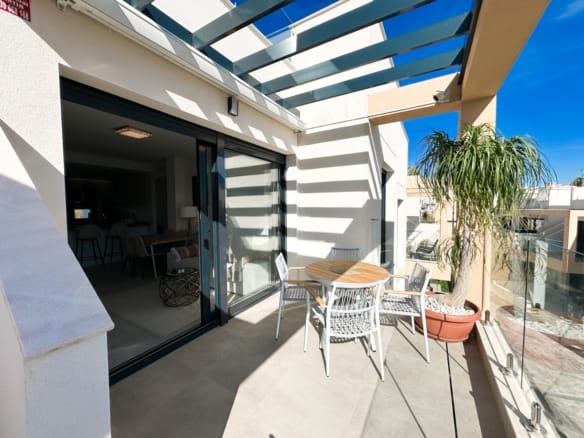 2 Bedroom Property in Orihuela Costa