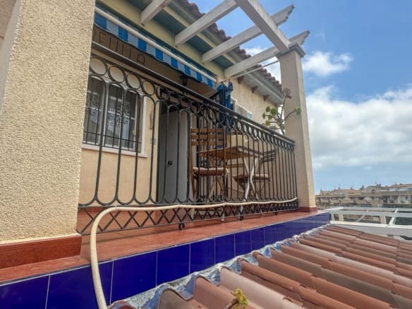 2 Bedroom Property in Orihuela Costa