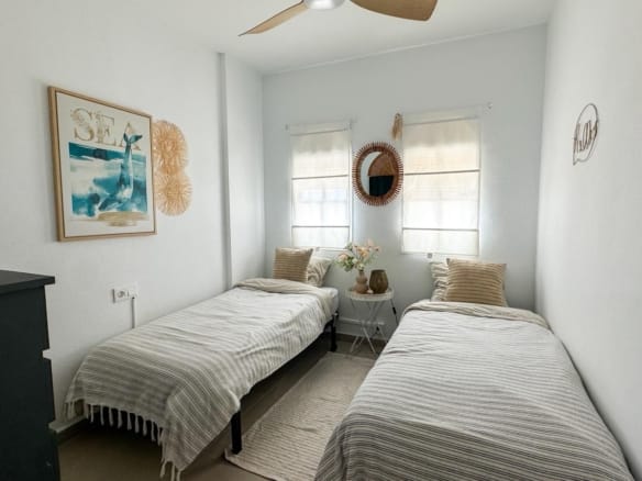 2 Bedroom Property in Orihuela Costa