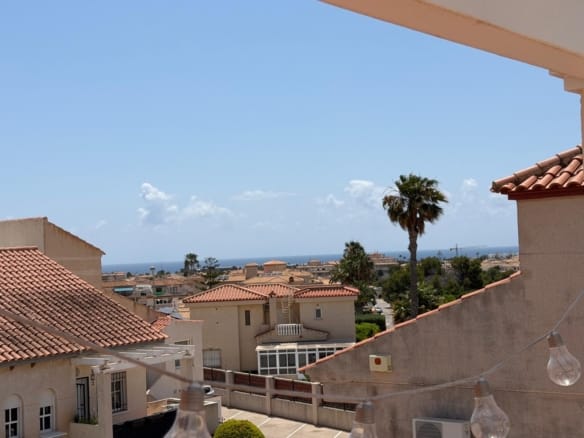 2 Bedroom Property in Orihuela Costa