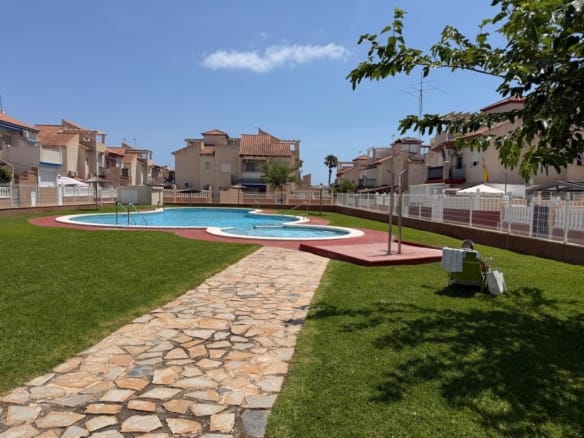 2 Bedroom Property in Orihuela Costa