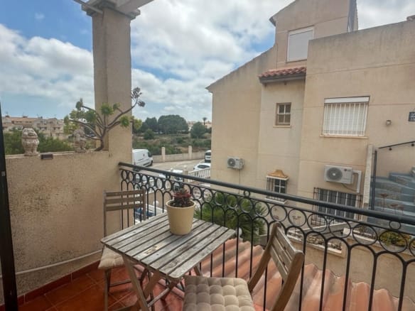 2 Bedroom Property in Orihuela Costa