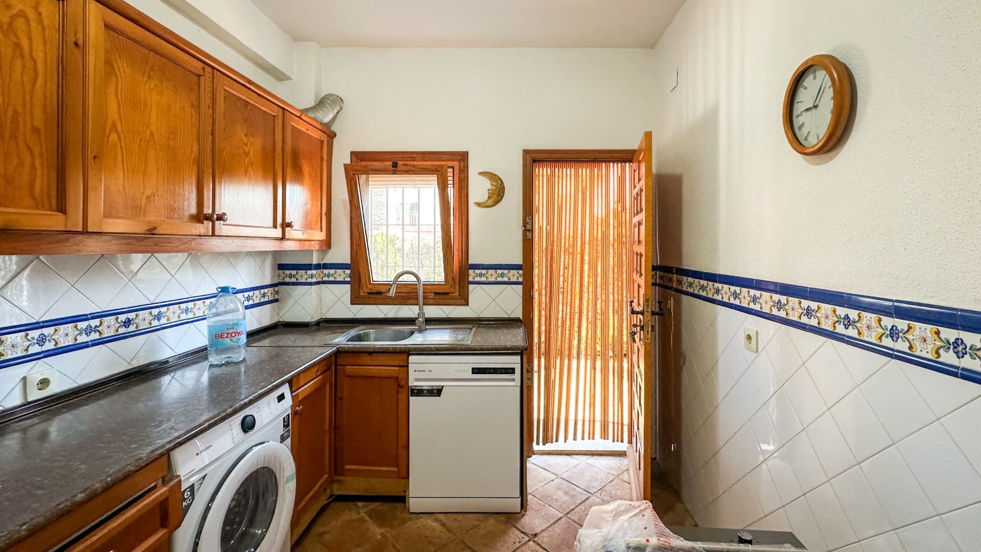 4 Bedroom Property in Cabo Roig