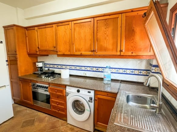 4 Bedroom Property in Cabo Roig