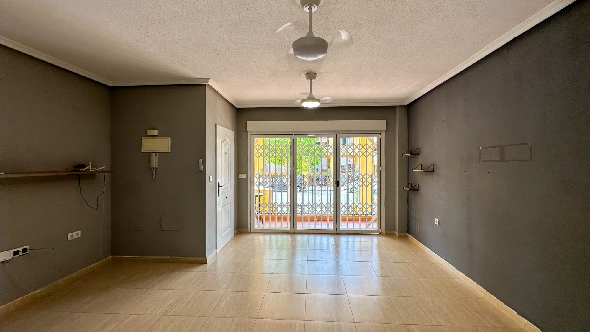 2 Bedroom Property in Daya Nueva