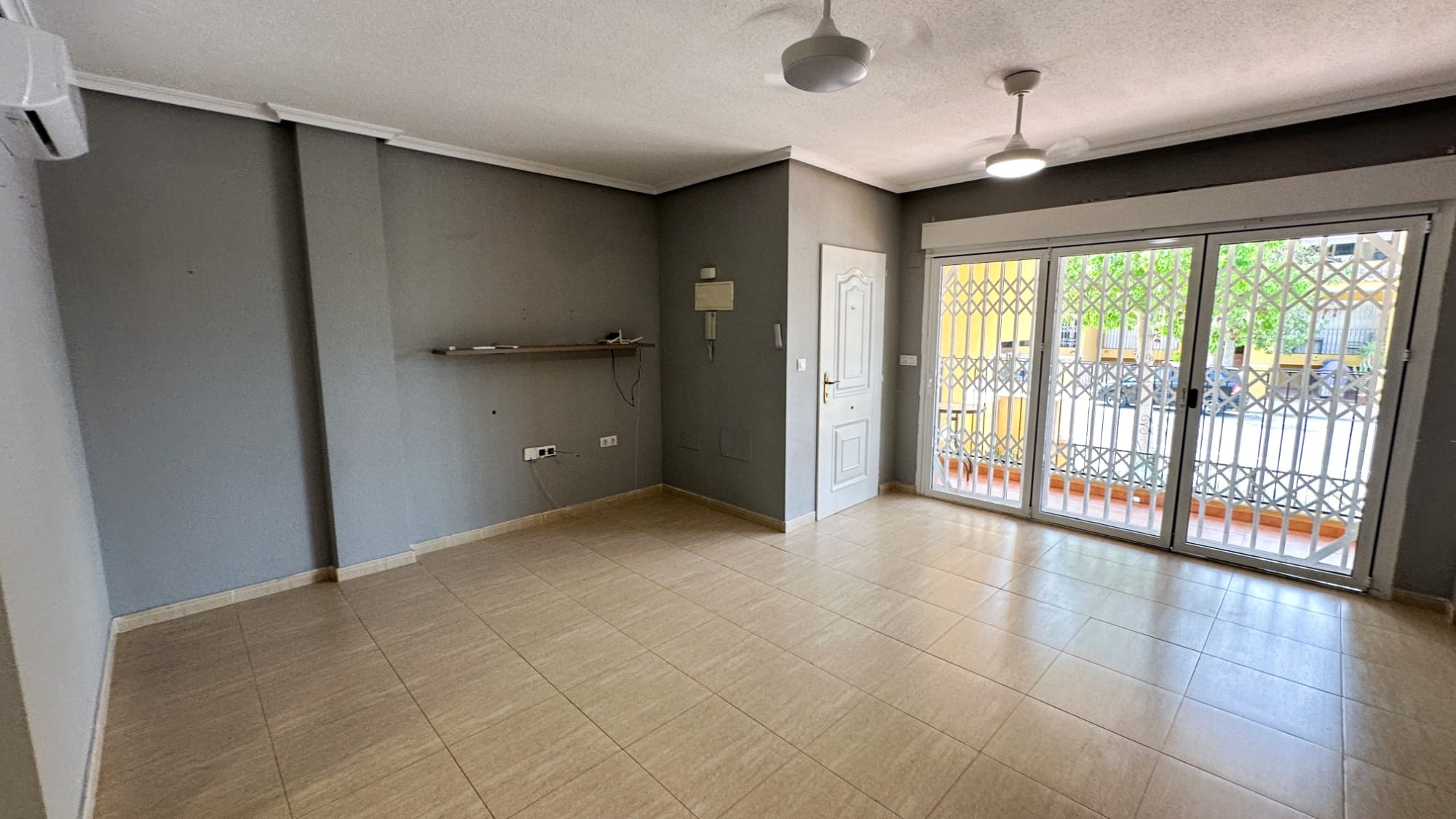 2 Bedroom Property in Daya Nueva