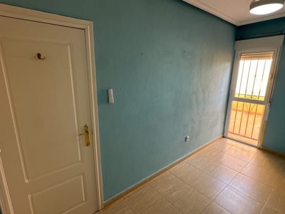 2 Bedroom Property in Daya Nueva