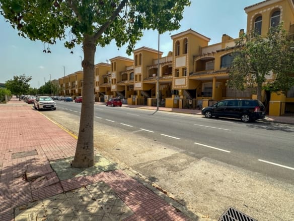 2 Bedroom Property in Daya Nueva