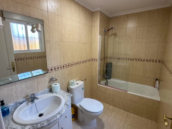 2 Bedroom Property in Daya Nueva