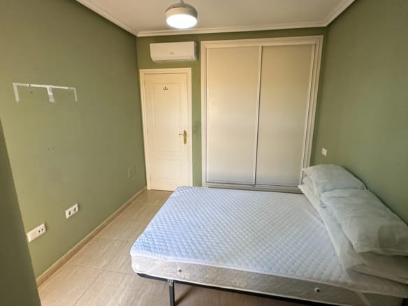 2 Bedroom Property in Daya Nueva