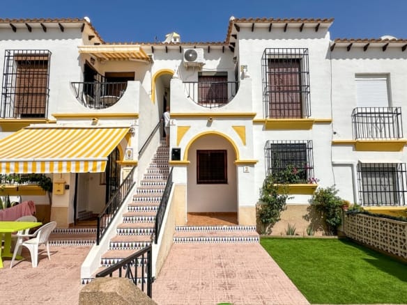 1 Bedroom Property in San Miguel de Salinas