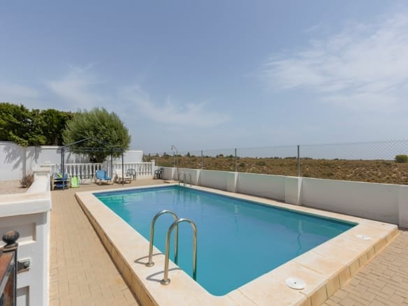 2 Bedroom Property in Gea y Truyols