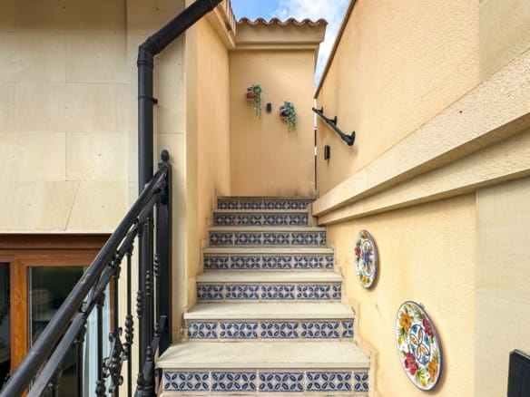 2 Bedroom Property in La Finca Golf