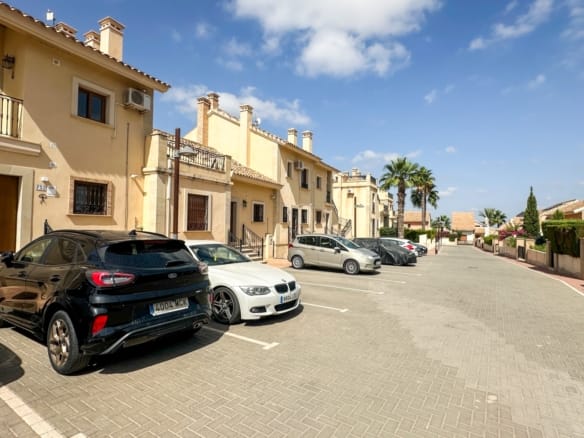 2 Bedroom Property in La Finca Golf