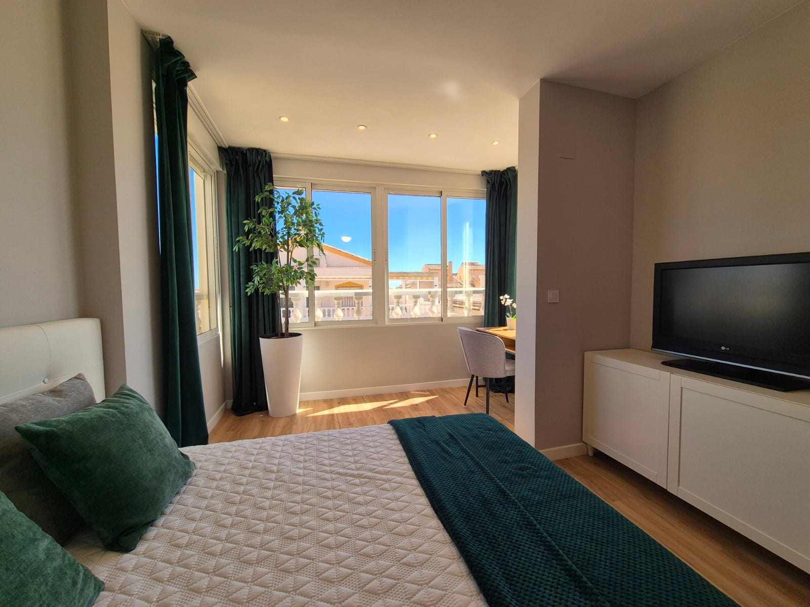 3 Bedroom Property in Alicante