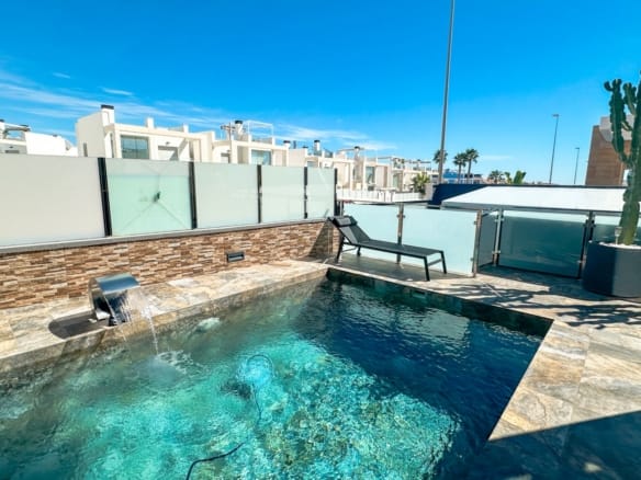 3 Bedroom Property in Lomas de Cabo Roig