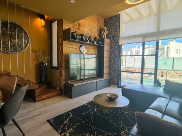 3 Bedroom Property in Lomas de Cabo Roig