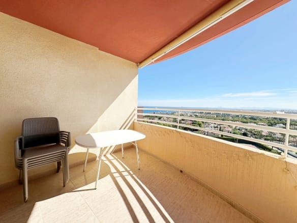 2 Bedroom Property in Orihuela Costa