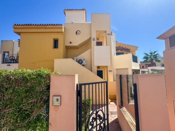 2 Bedroom Property in Orihuela Costa