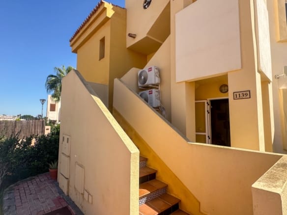 2 Bedroom Property in Orihuela Costa
