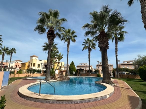 2 Bedroom Property in Orihuela Costa