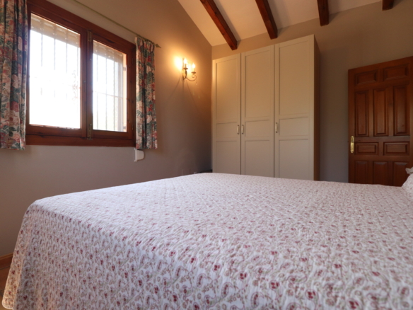 7 Bedroom Property in Catral