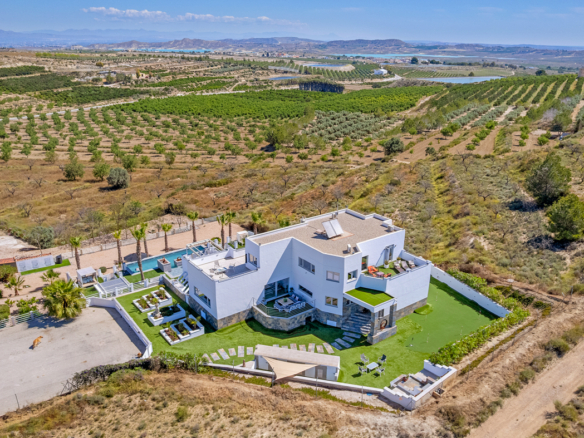 5 Bedroom Property in Torremendo