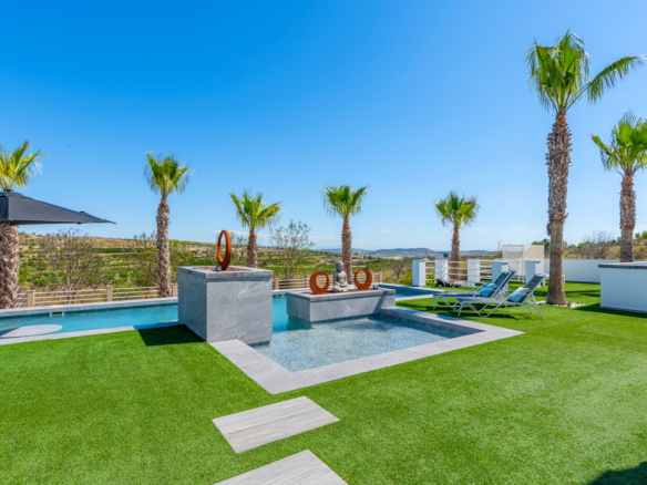 5 Bedroom Property in Torremendo