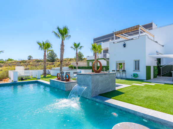 5 Bedroom Property in Torremendo