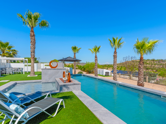 5 Bedroom Property in Torremendo