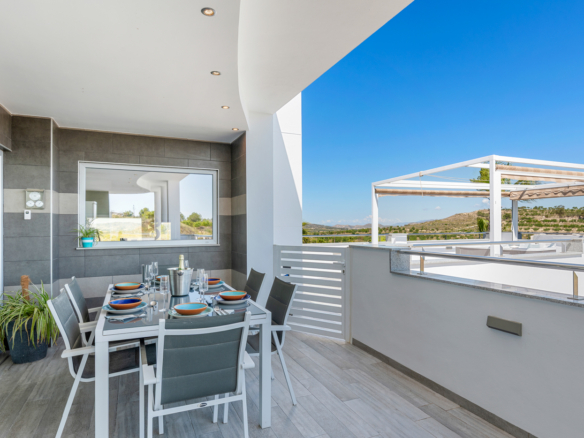 5 Bedroom Property in Torremendo