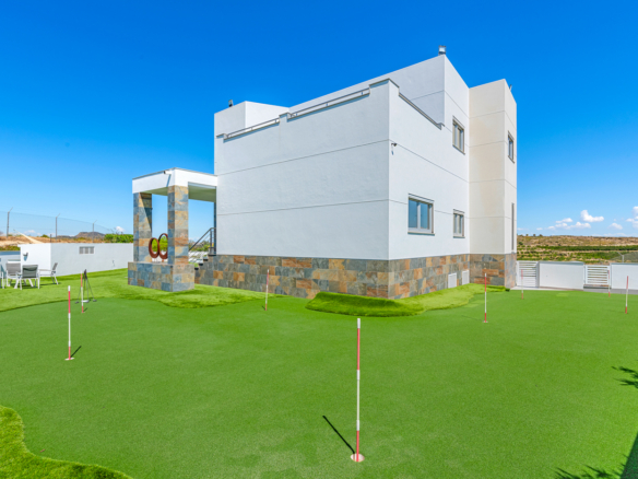 5 Bedroom Property in Torremendo