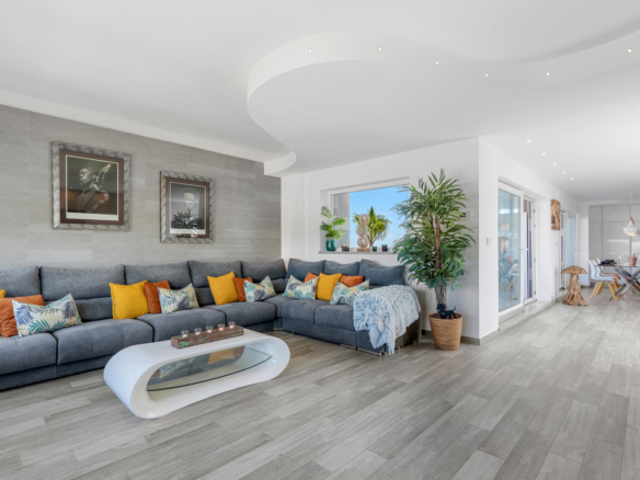 5 Bedroom Property in Torremendo