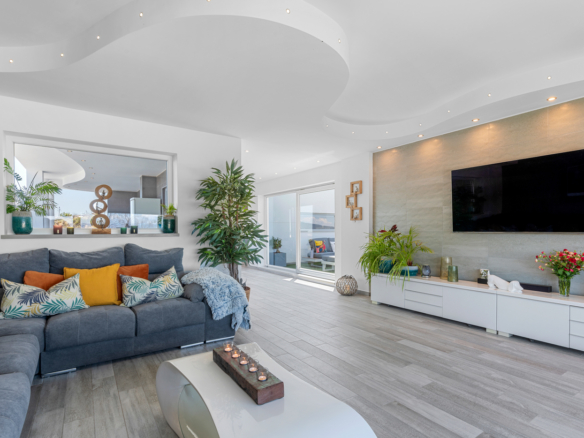 5 Bedroom Property in Torremendo
