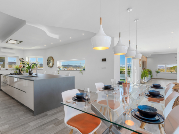 5 Bedroom Property in Torremendo